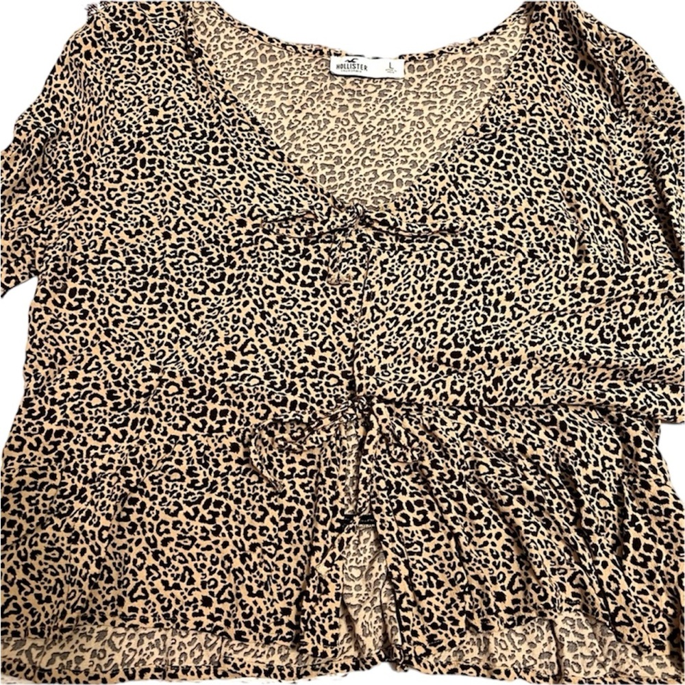 Hollister animal print blouse - Picture 3 of 4